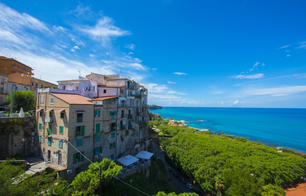 B&B Sunlight Tropea Exteriör bild
